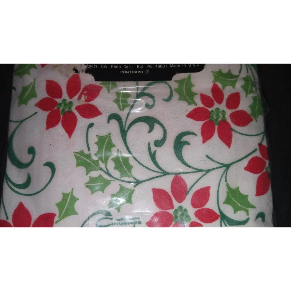 Contempo 3 ply Guest Towels, Flower Pattern, Pkg of 16 New Vintage‎